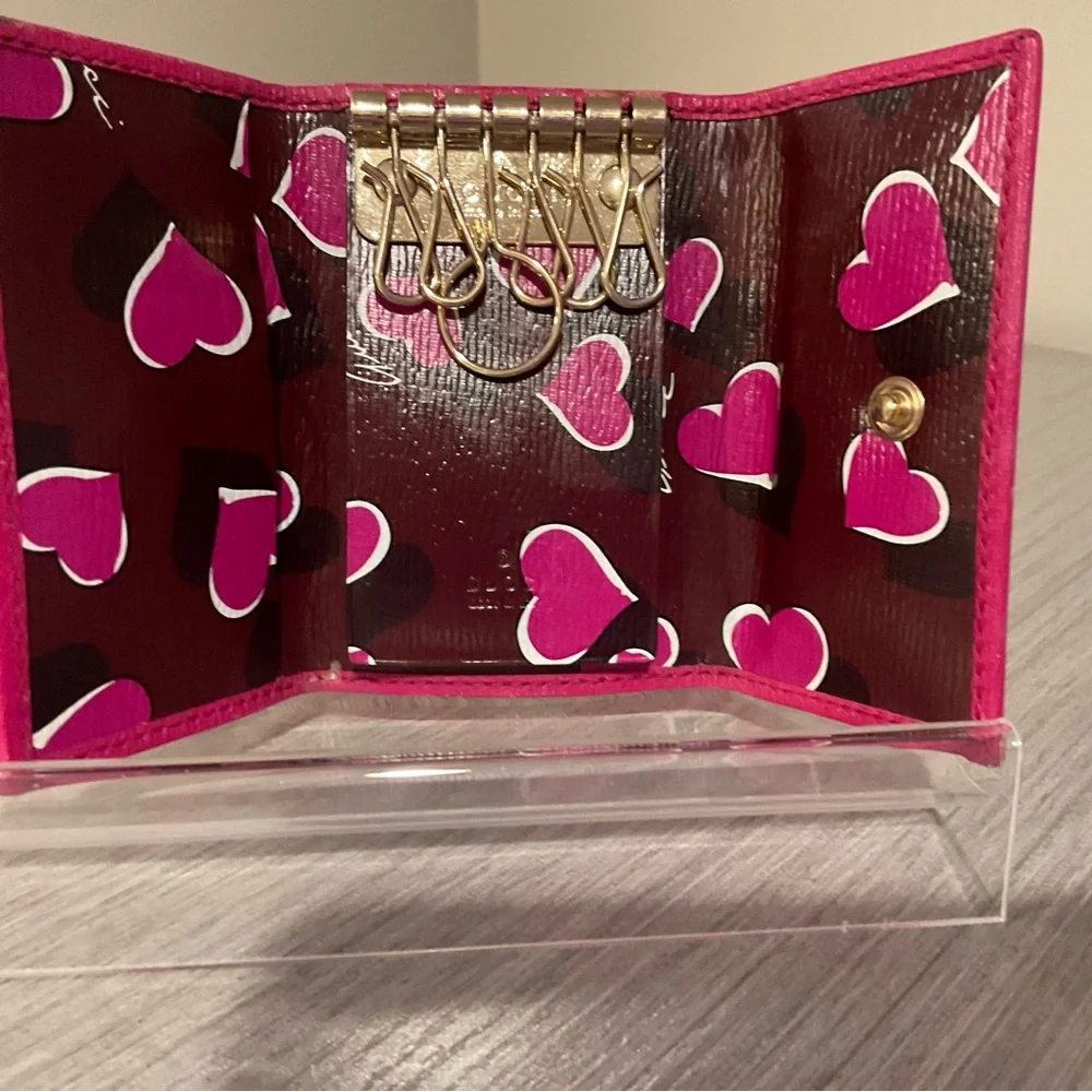 GUCCI Lovely Hearts Pink Leather Key Case